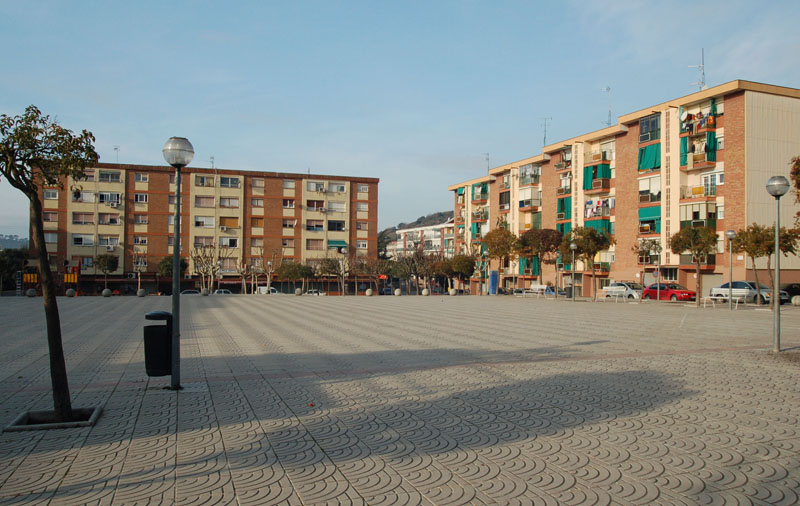 Estat actual de la  plaça del Poble 