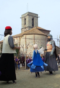 Actuació dels Gegants de Montornès, Bartomeu Sala, Pere Anton de Rocacrespa, i la gegantona Angeleta