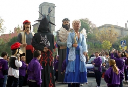 Plantada dels Gegants de Montornès, Bartomeu Sala, Pere Anton de Rocacrespa, i els gegantons, l'Angeleta i en Banyetes