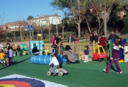 28-11-2009 - Festa infantil amb inflables i jocs a la Bòbila