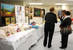 Exposició de labors al Casal de la Gent Gran Centre (2013)