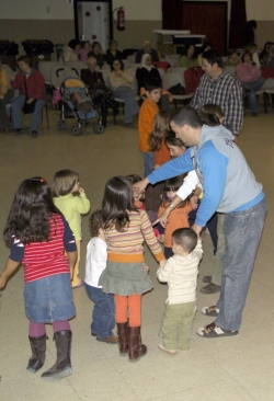 21-11-2006 - Animació infantil al Teatre Municipal (Activitat de Sta. Cecília)