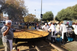 27/11/2022 La paella popular que organitza la Unió de Botiguers