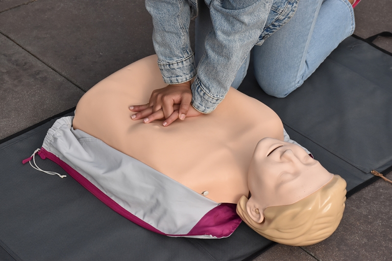 RCP a la jornada pel Dia Mundial de Conscienciació de l’Aturada Cardiorespiratòria 2025.