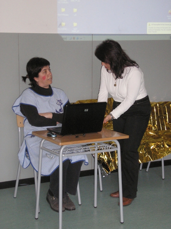 Acció informativa "Internet segura" per als pares i mares dels alumnes del CEIP Mogent