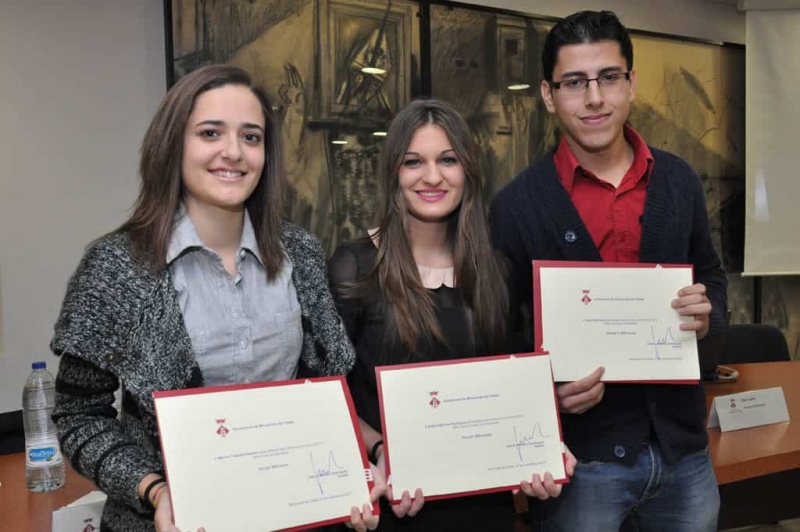 Marina Trabado, Noelia Sánchez i Saad Marcouchi, estudiants de Montornès amb notes excel·lents