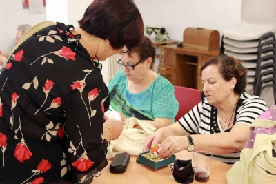 Taller "Apunta't a fer punt" al Casal de Cultura