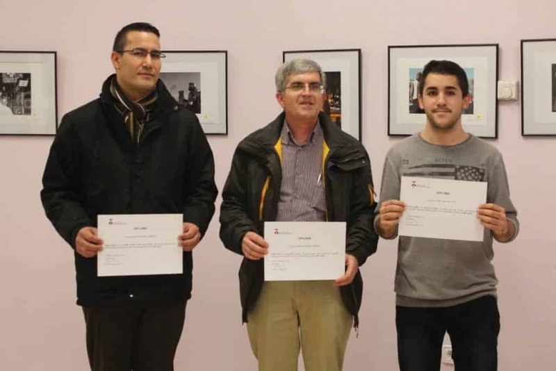 José Luis Cano, Uziel Ricardo i Mariano Pérez, guanyadors del XXIX Concurs de Fotografia d'Aficionats de Sant Sadurní
