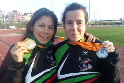 Angélica Esparza i Silvia Cedillo al Campionat de Catalunya de 10.000 metres (Font: Club Atletisme Montornès)