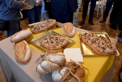 L'esdeveniment ja té dos elements gastronòmics propis: la coca i el pa de la Remençada