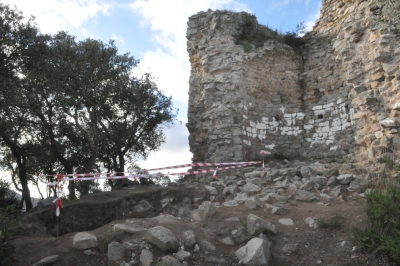 Excavacions arqueològiques al Castell de Sant Miquel