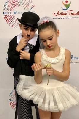 Duet de la coreografia "Chaplin" de l'Studio Danza Maestre (Foto: Studio Danza Maestre)