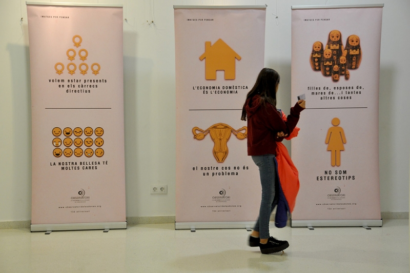 Exposició a Montbarri de la mostra "Imatges per pensar" de l'Observatori de les Dones als Mitjans de Comunicació (Imatge d'arxiu)
