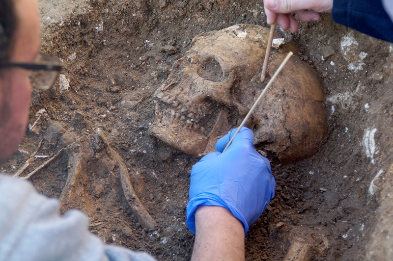 Restes humanes descobertes durant les excavacions