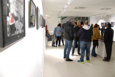 Un moment de la inauguració de l'exposició del 3r ral·li fotogràfic