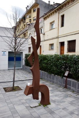 Escultura Memòria històrica, obra de l'artista Josep Plandiura