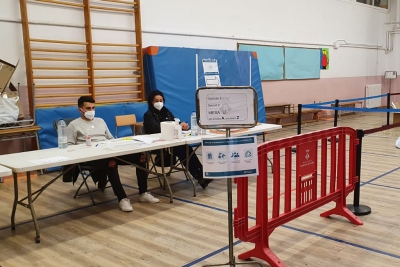 Centre de votació a l'Escola Marinada