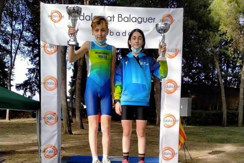 Arnau Pérez i Laia Rodríguez, del Club Triatló Montornès, al Duatló de Balaguer. (imatge: CT Montornès)