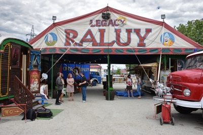 Instal·lacions del Circ Raluy al recinte firal.