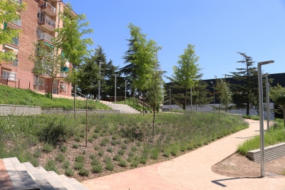 Els treballs de remodelació de la plaça de la Pèrgola una vegada acabats.