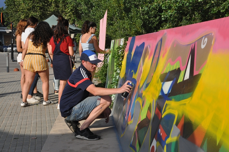Pintada de grafits a la primera edició de l'Urban Art Festival (2018)