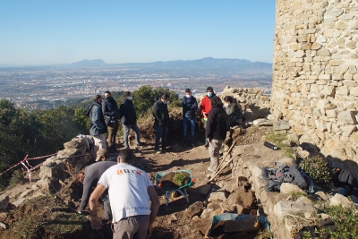 Visita institucional a les darreres obres al Castell de Sant Miquel.