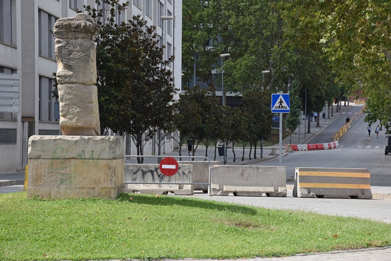 Tram de l'avinguda d'Ernest Lluch tallat al trànsit.
