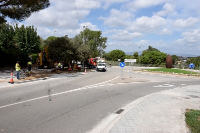 Treballs a la rotonda a la confluència de la BV-5001 i l'av. d'Ernest Lluch
