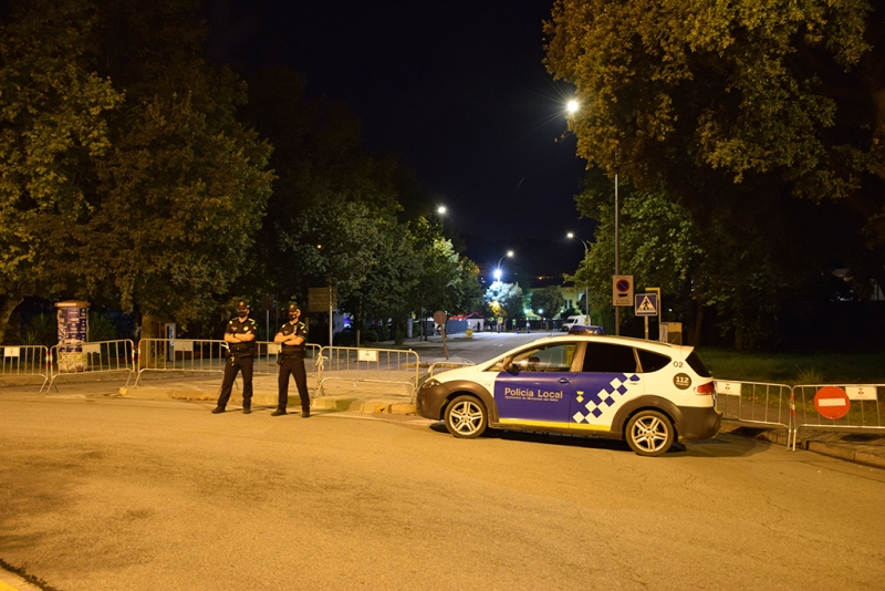 Dispositiu de trànsit de vehicles al Gran Vial durant la Festa Major (Imatge d'arxiu)