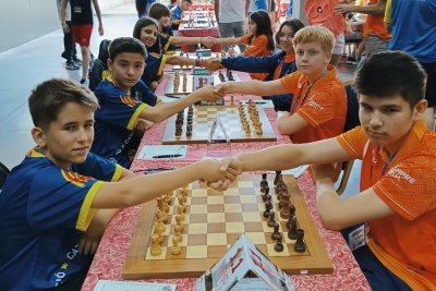 Alex Villa en un moment de la competició. (imatge: Club d'Escacs Montornès)