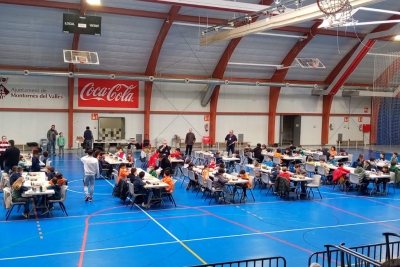 Un moment de la jornada de la lliga comarcal celebrada a la Carpa Polivalent El Sorralet. (imatge: CE Montornès)