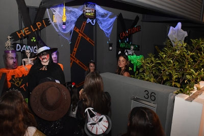 "Truco o Trato" a una de les cases del barri.