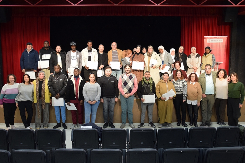 Assistents a la cloenda del programa Treball als Barris 2024-25.