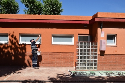 Darreres feines de manteniment per part de la Brigada municipal d'obres.