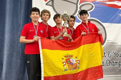 L'equip espanyol al Mundial de Sèrbia. (Arxiu Club d'Escacs Montornès)