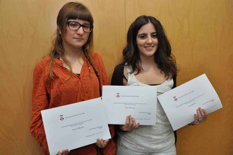 Laura Flores i Mireia Hernández, estudiants amb notes excel·lents