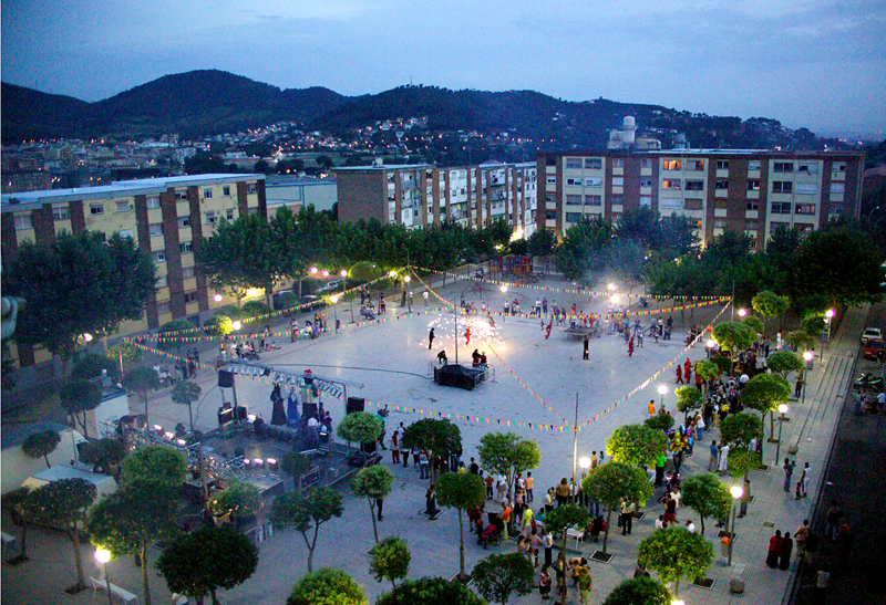 Revetlla de Sant Joan a la plaça del Poble