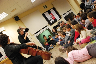 Contes musicals amb la Mercè Rubí amb motiu de la commemoració del 40 aniversari de la Biblioteca (Novembre 2008)