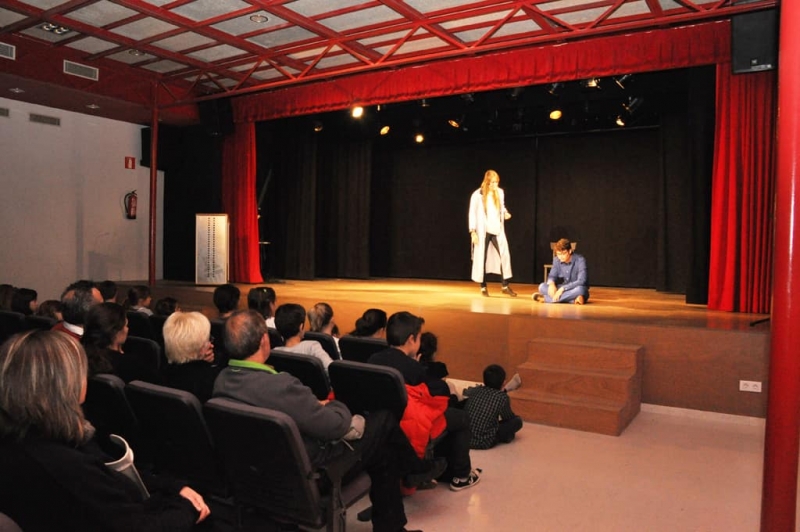 Alumnes de l'Aula de Teatre a la presentació del Web de l'Escola de Música