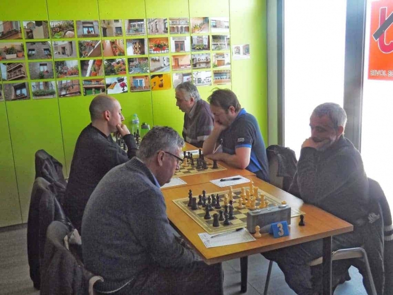 Darrera ronda disputada amb el Sant Boi Lluçanès "B". Foto: Club Escacs Montornès