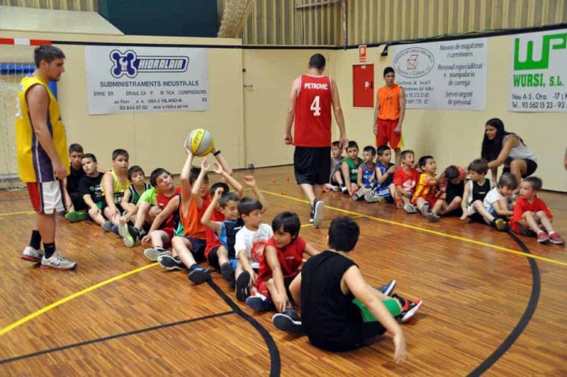 Participants al campus del Club de Bàsquet Vila Montornès (2014)