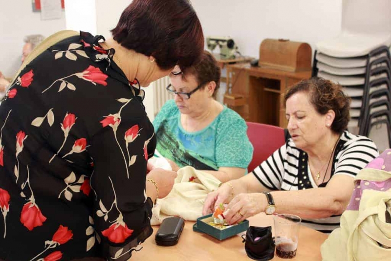 Taller "Apunta't a fer punt" al Casal de Cultura (octubre 2014)