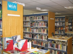 Vista d'una part de les instal·lacions de la Biblioteca de Montornès