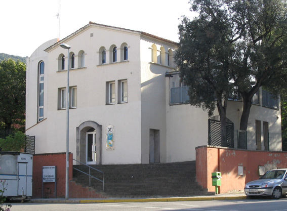 Els tallers es realitzen a la Galeria Municipal de Can Xerracan  