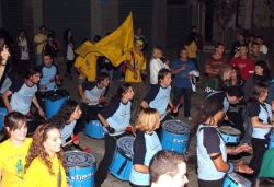 Rockmeria de la Penya Pere Anton acompanyats de la Batukada Festimbal