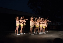 20/09/2015 - Demostració de dansa i música a la plaça de Pau Picasso