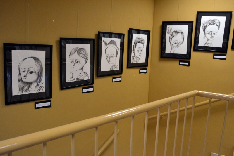 Obres d'Izzo Chenno a l'exposició "Esc@les d'art"