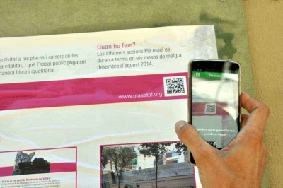 S'han ubicat plafons amb un codi QR des del qual s'accedeix a més informació del projecte