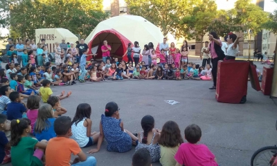 En el marc de la programació d'estiu al carrer, espectacle de circ Juliol 2016