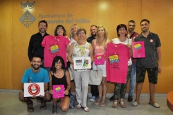 07/09/2016 - Entitats i representants municipals durant la presentació de la Festa Major 2016 i la Campanya No és No